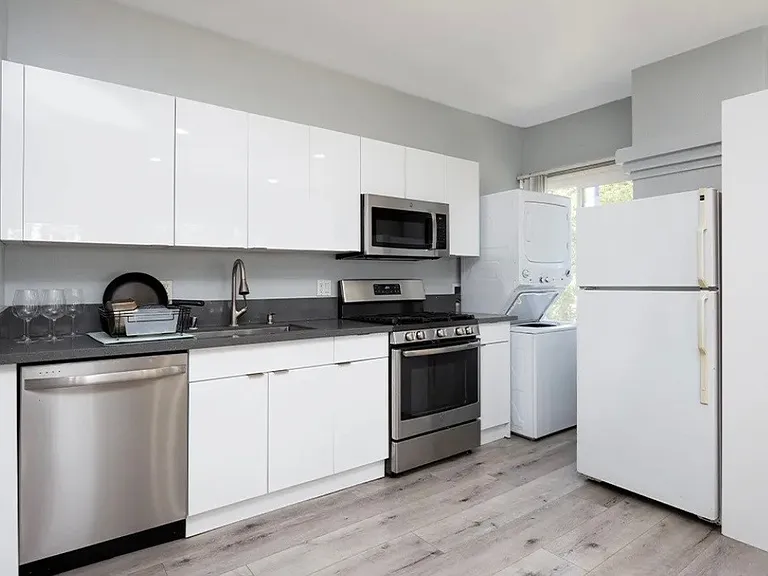 1220 W 27th St #1220 & 1222 — Photo 11