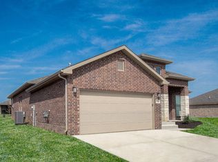 24321 W 76th St, Shawnee, KS 66227