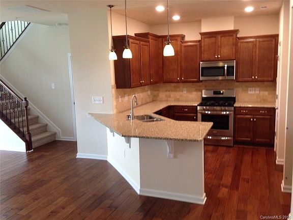 5th image of 105 Townhome B Burlingame Ct #Cm-15
