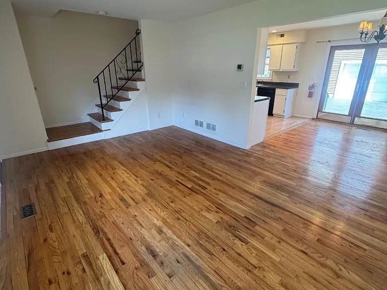 29 Aubrey St #A — Photo 6