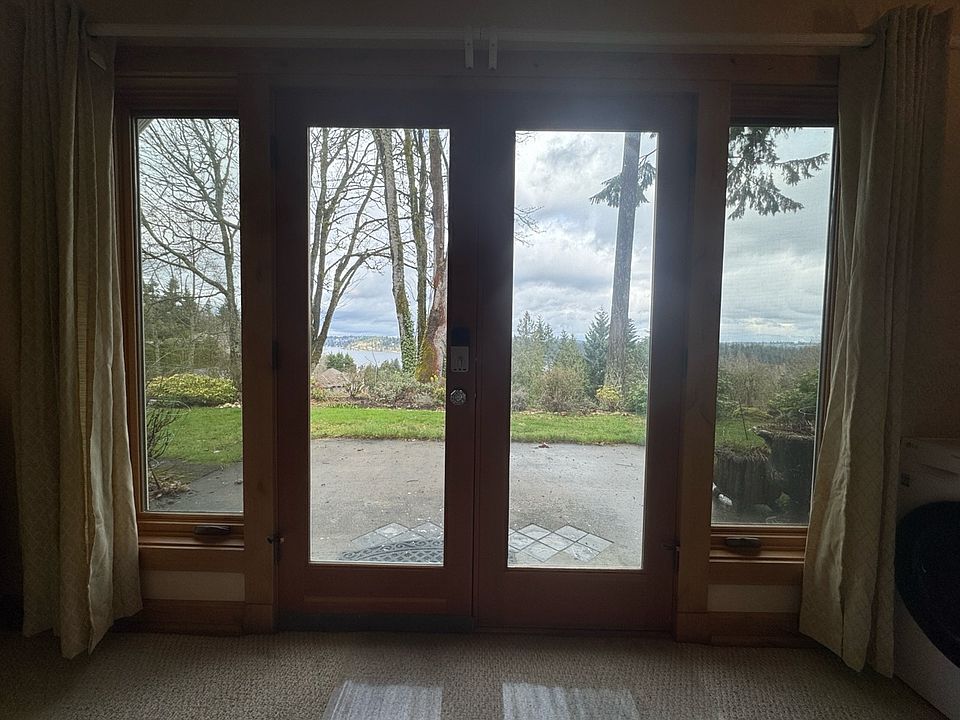 1st image of 3925 95th Ct SE