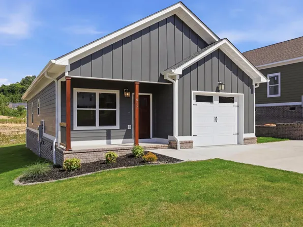 1017 McCann Dr SE, Cleveland, TN 37311