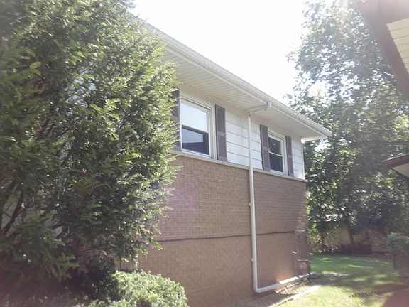 2nd image of 834 W Westwood Dr