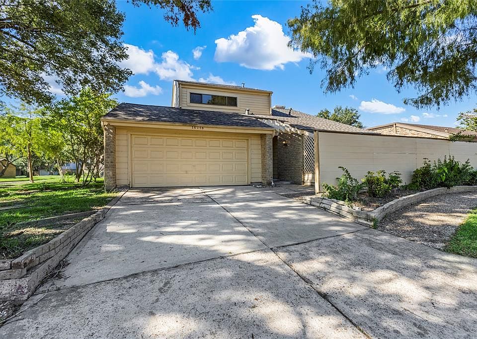 1st image of 16718 Elm Park Way