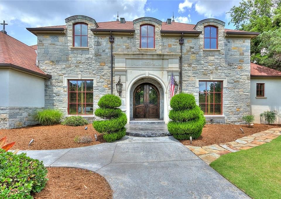1st image of 1703 Guilford Ln