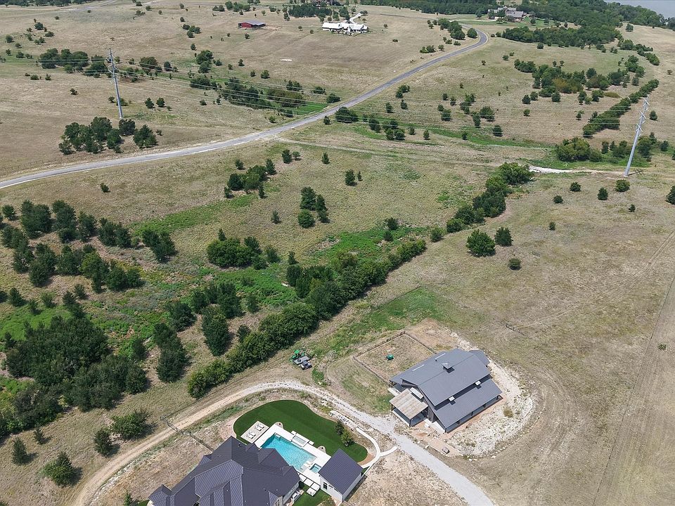 2nd image of 11003 E Rocky Creek Rd