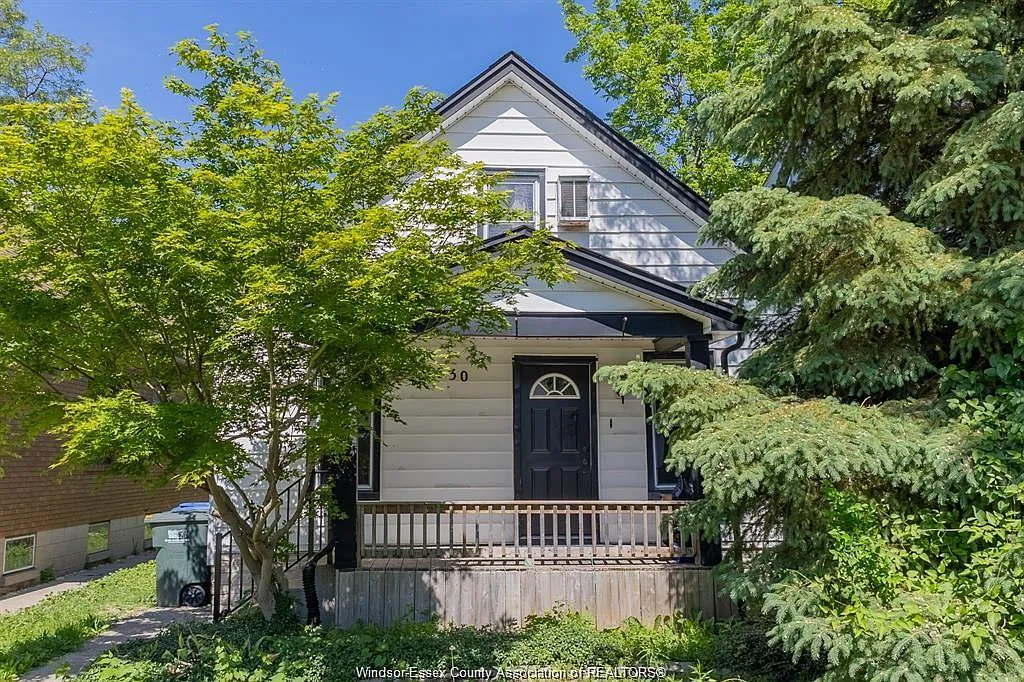 4 bed, $2,150 — Photo 2