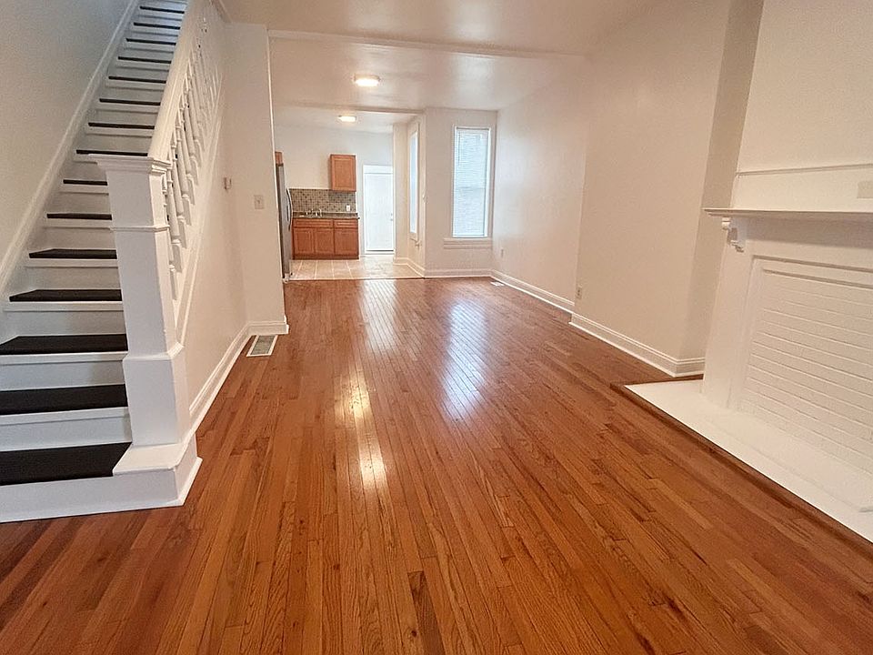 1st image of 1366 Narragansett St
