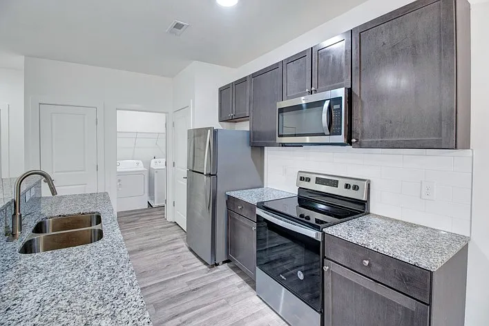 Merchants Walk Apartments — Photo 25