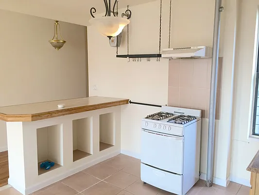 Rented by Sohayegh Enterprises Corp. | media 19