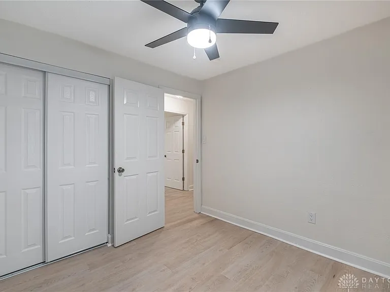 4400-4402 Pinebrook Ct #4402 — Photo 13