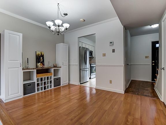 5th image of 2807 Chateau Cir