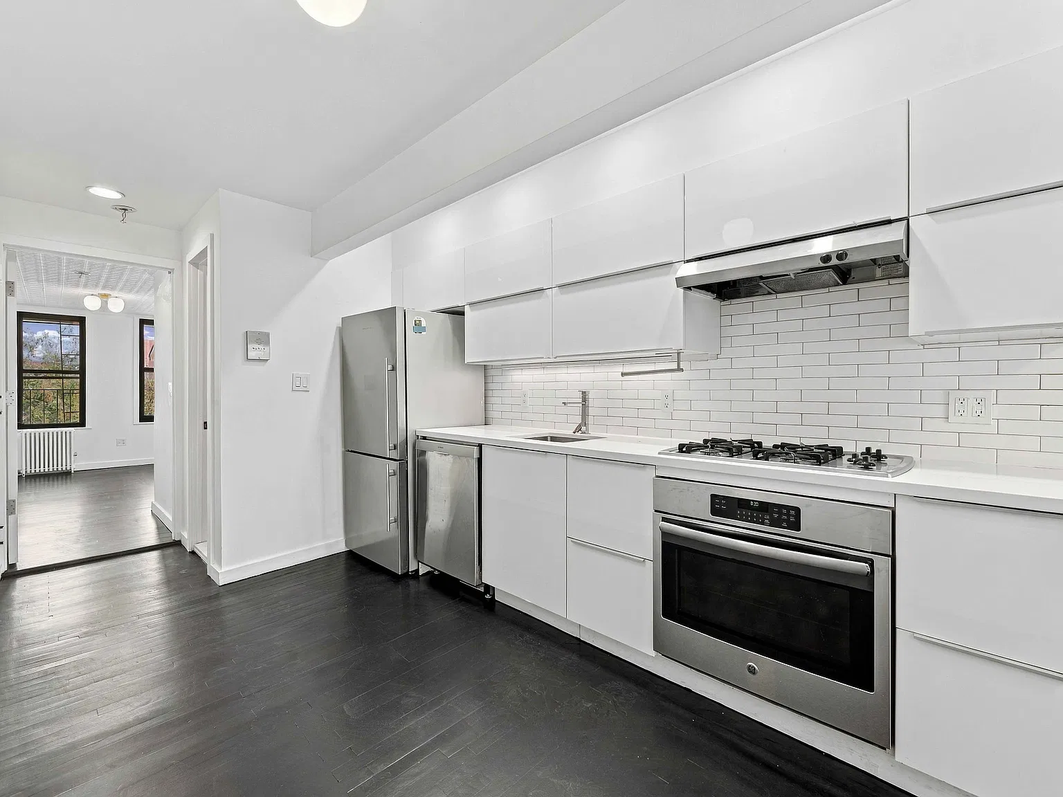 16 Judge Street — Photo 3