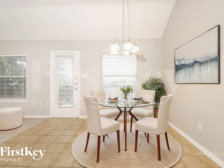 8 Willowstone Ct — Photo 7