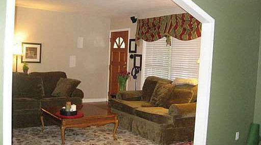 4th image of 1747 Wayland Cir