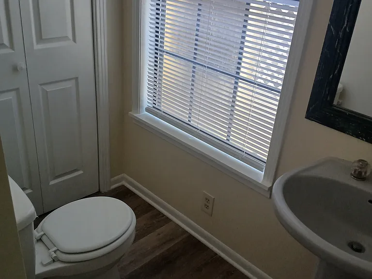 920 Iris St — Photo 21