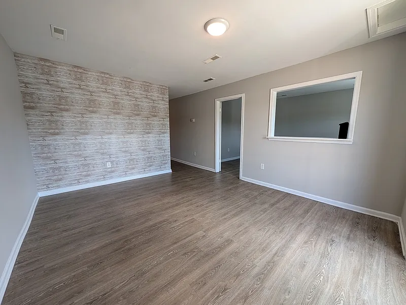 Studio, 2.0 bath, 1375 sqft, $1,045 — Photo 2