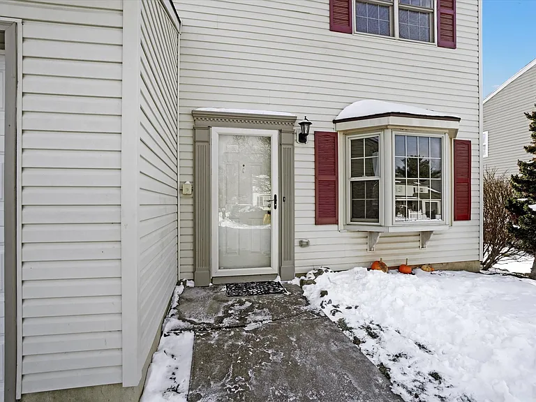 3051 Solar Dr — Photo 29