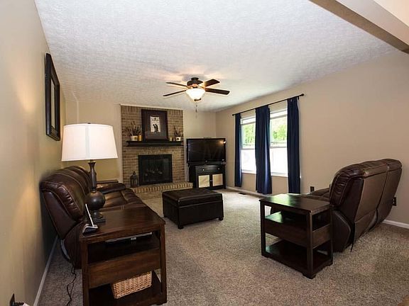 5th image of 117 Highmeadow Dr