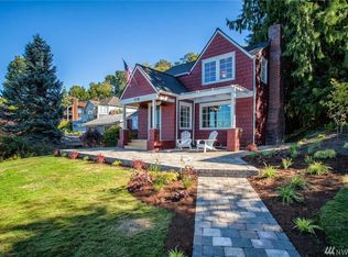 3738 W Commodore Way, Seattle, WA 98199