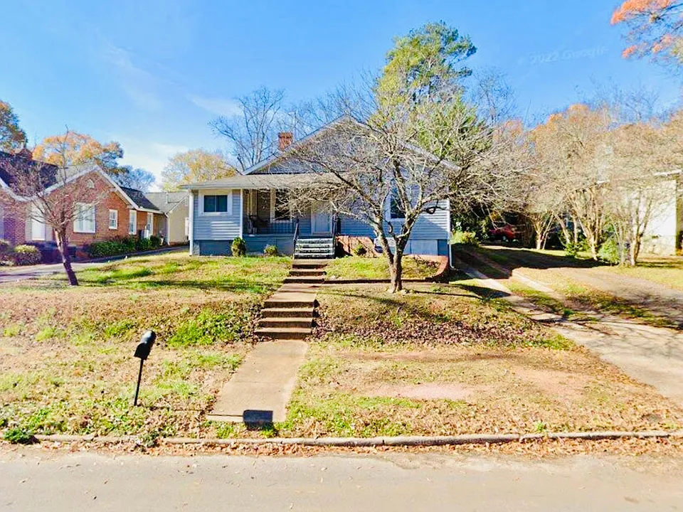 513 Creswell Ave