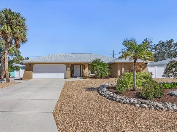 909 Dawn St, Venice, FL 34285