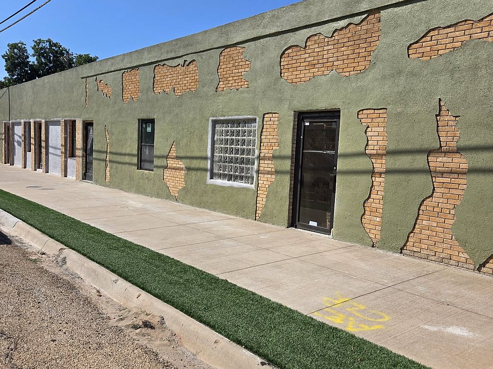 1st image of 219 N Avenue D