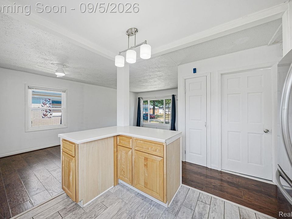 1700 Ackley Ave, photo 12