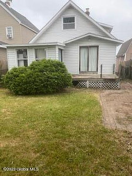2nd image of 2718 Denver Avenue
