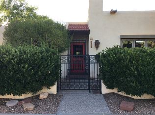 5609 Amistad Rd NE, Albuquerque, NM 87111