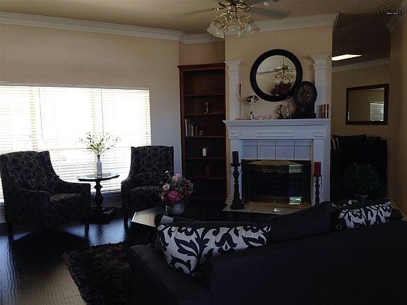 4th image of 1108 Oriole Ln