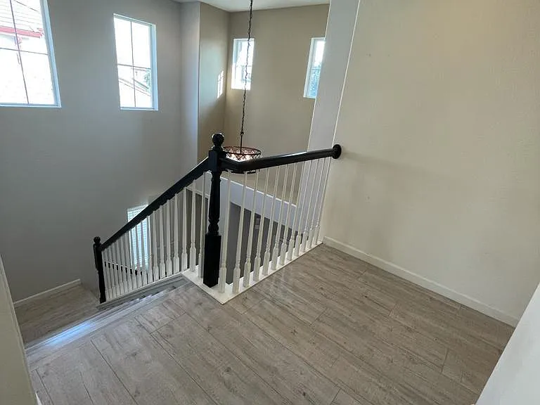 21 Anjou Cir — Photo 14