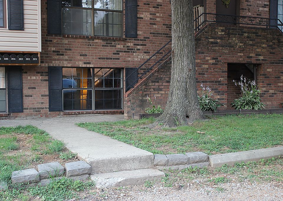 303 Halia Crest