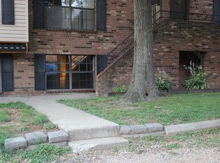 303 Halia Crst, Mount Vernon, IL 62864