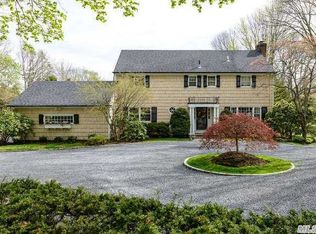 239 Southdown Rd, Huntington, NY 11743