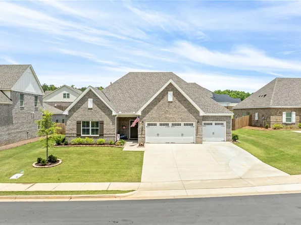 1474 Maggie Dr, Opelika, AL 36801