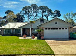 306 Riley Rd, Niceville, FL 32578