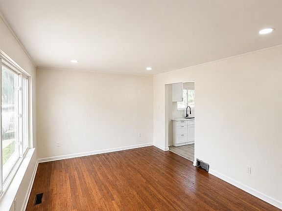 5th image of 1241 Selma St