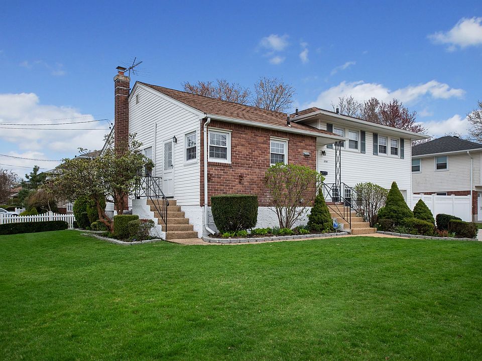 1st image of 3201 Waterbury Dr