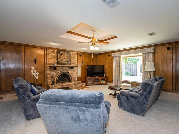 5th image of 3209 Saint Ives Ct