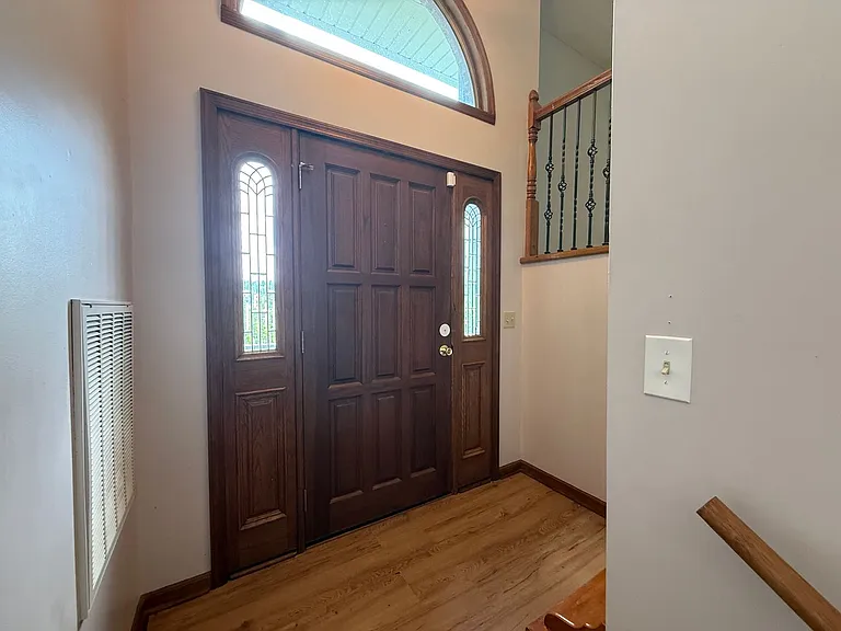 1201 Eastbrook Dr — Photo 25