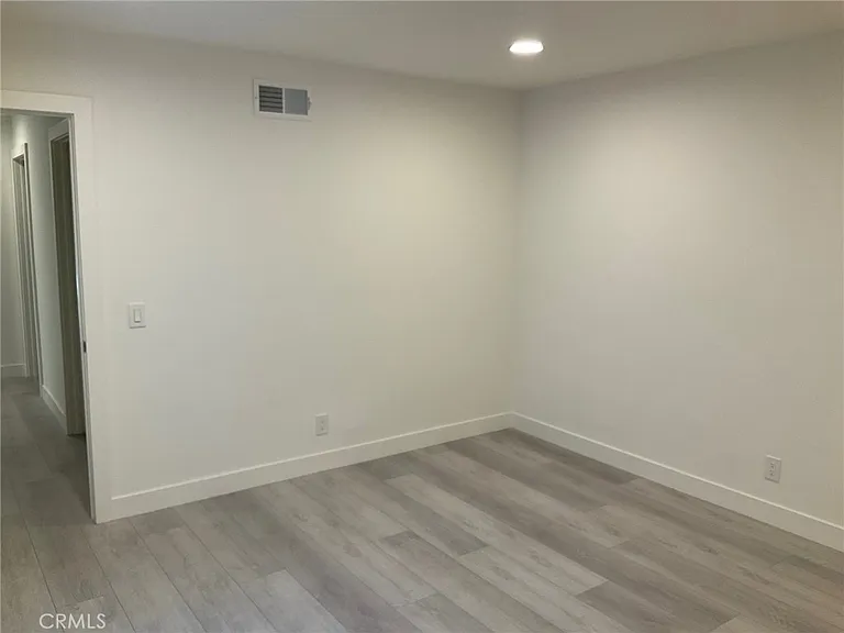 23140 Park Sorrento — Photo 12