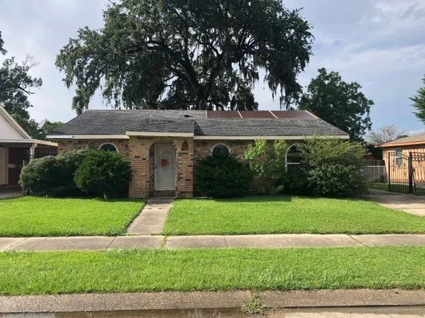 2600 Wyoming Dr, Marrero, LA 70072