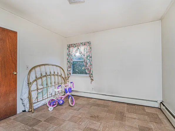 11 Denton Place image 8 of 47