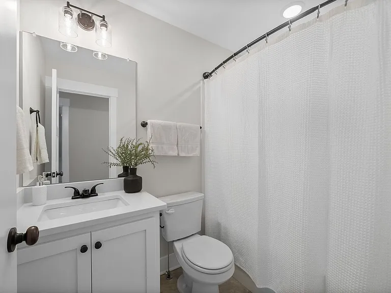 361 Frontier Dr — Photo 19
