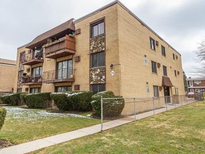 1279 Harding Ave APT 2E, Des Plaines, IL, 60016