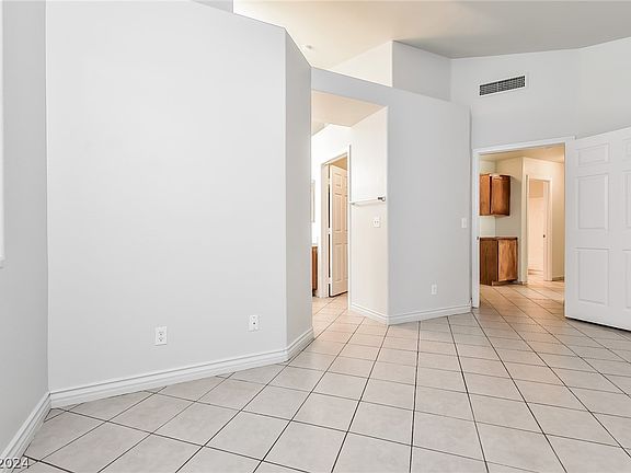 4th image of 3743 White Peppermint Dr