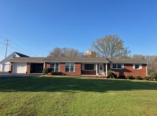 2215 E 6th St, Muscle Shoals, AL 35661