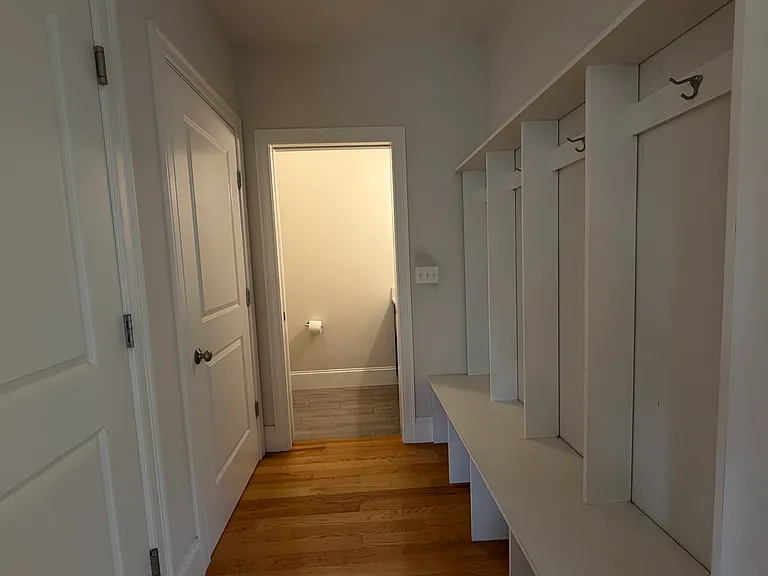 896 Chestnut St #2 — Photo 9