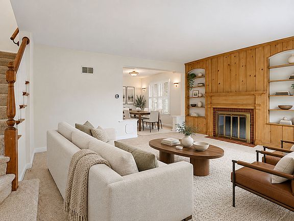 2nd image of 469 Uvedale Rd